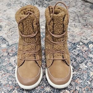 Women's Sorel Tan Shearling Lace-Up Boots